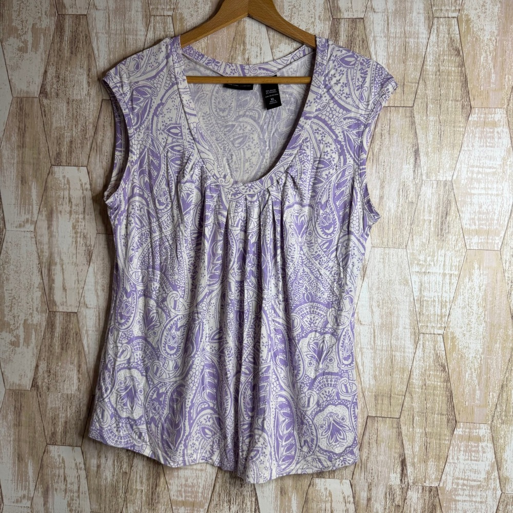 New York & Company Stretch XL Purple White Paisley Sleeveless Pleated Scoop Neck